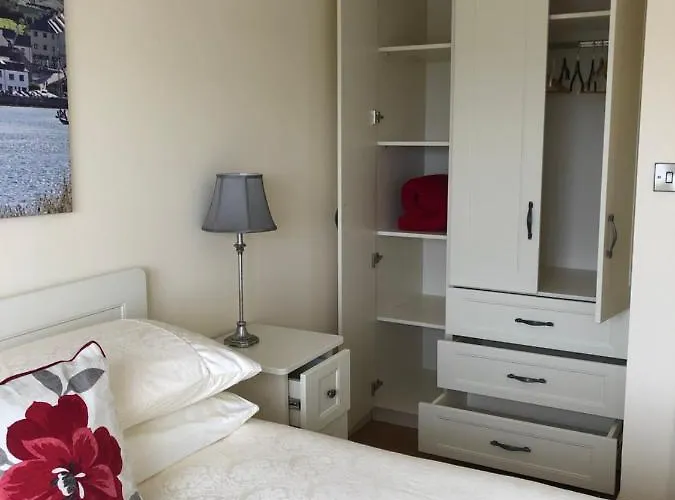 아파트 At Island Cottage, Inishnee, Roundstone *