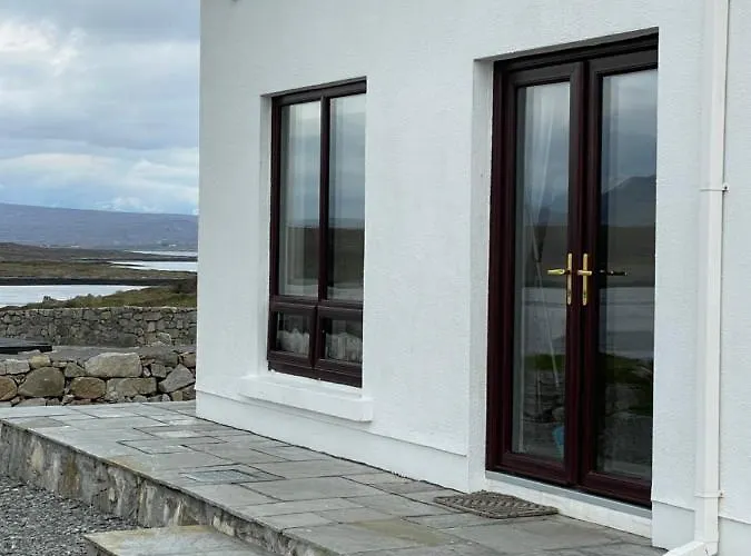At Island Cottage, Inishnee, Roundstone Appartement
